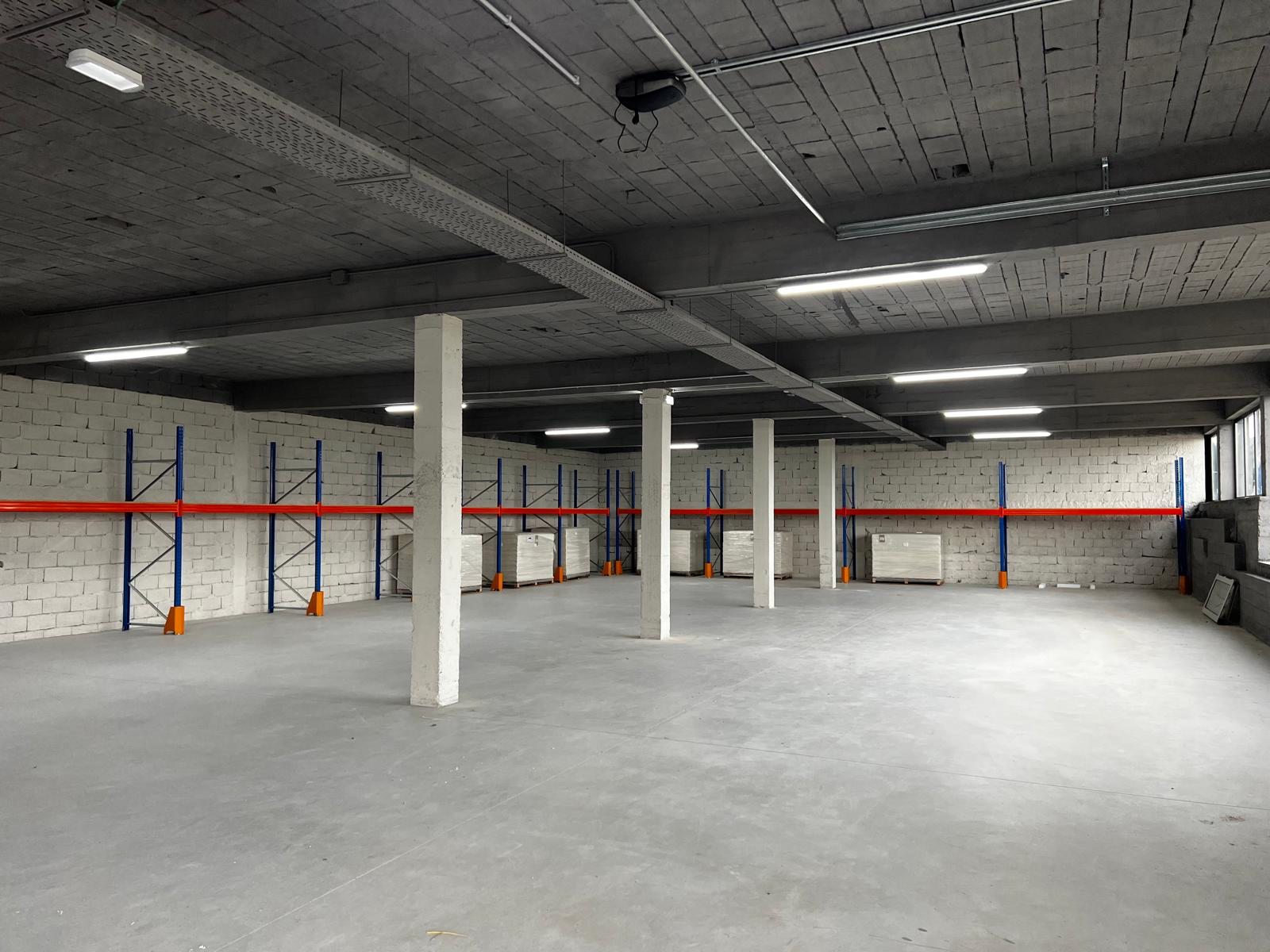 Espaço Comercial - Pavilhão Industrial de Calçado